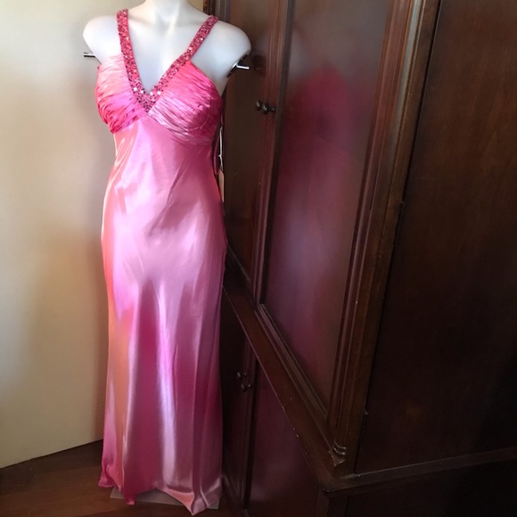 Fanny Fashion USA Dresses & Skirts - 🆕 Fanny Fashion USA Pink Gown-Med
